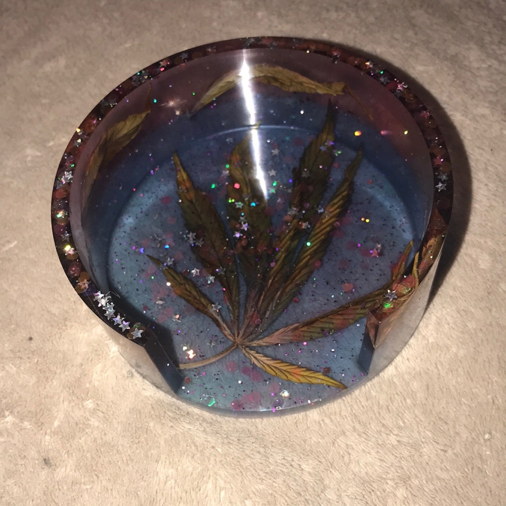 Custom Epoxy coaster holder multi colored with my favorite leaves ✨ New